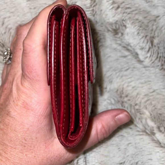 Valentines Day Special Red Louis Vuitton Wallet - Picture 7 of 12
